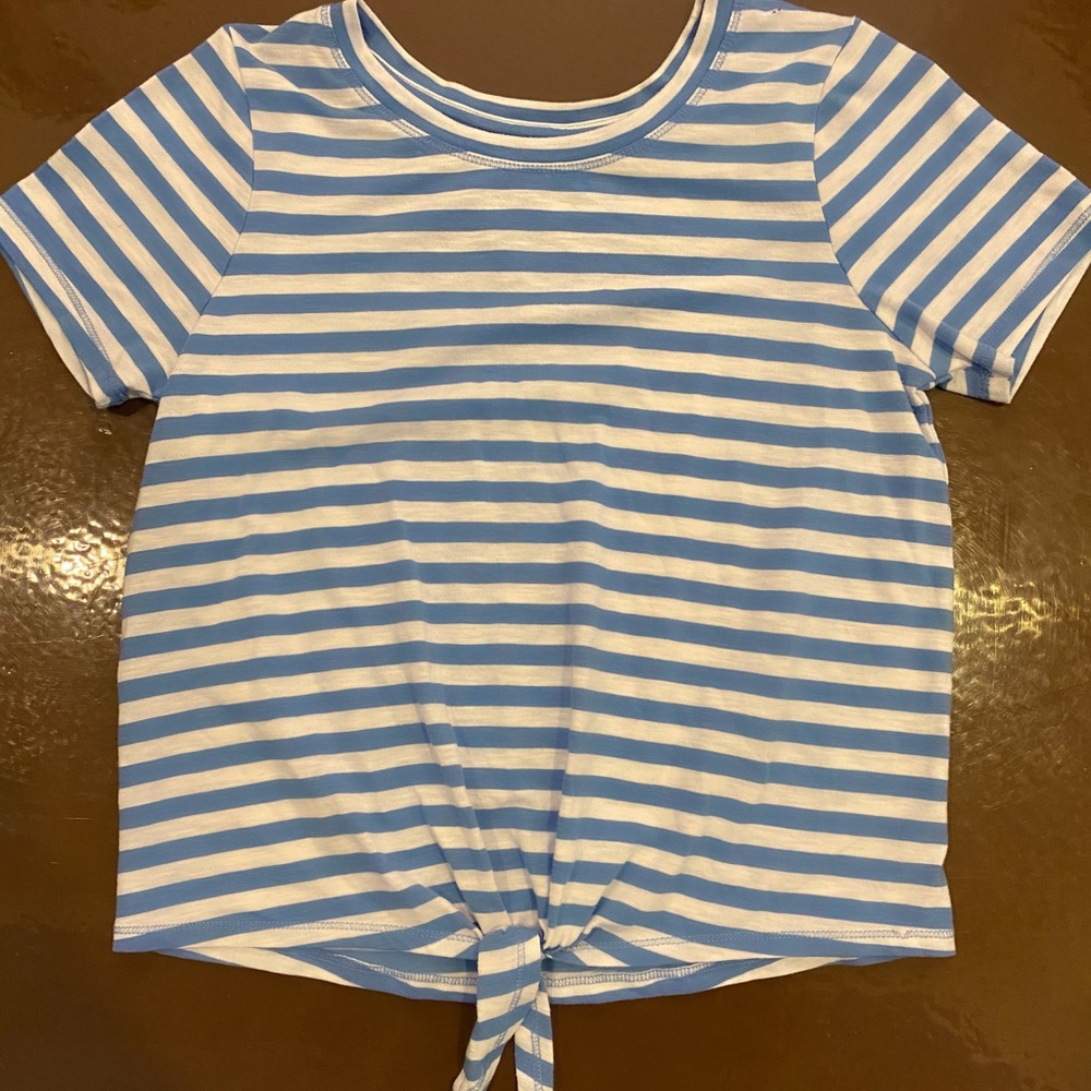 Girls tshirt